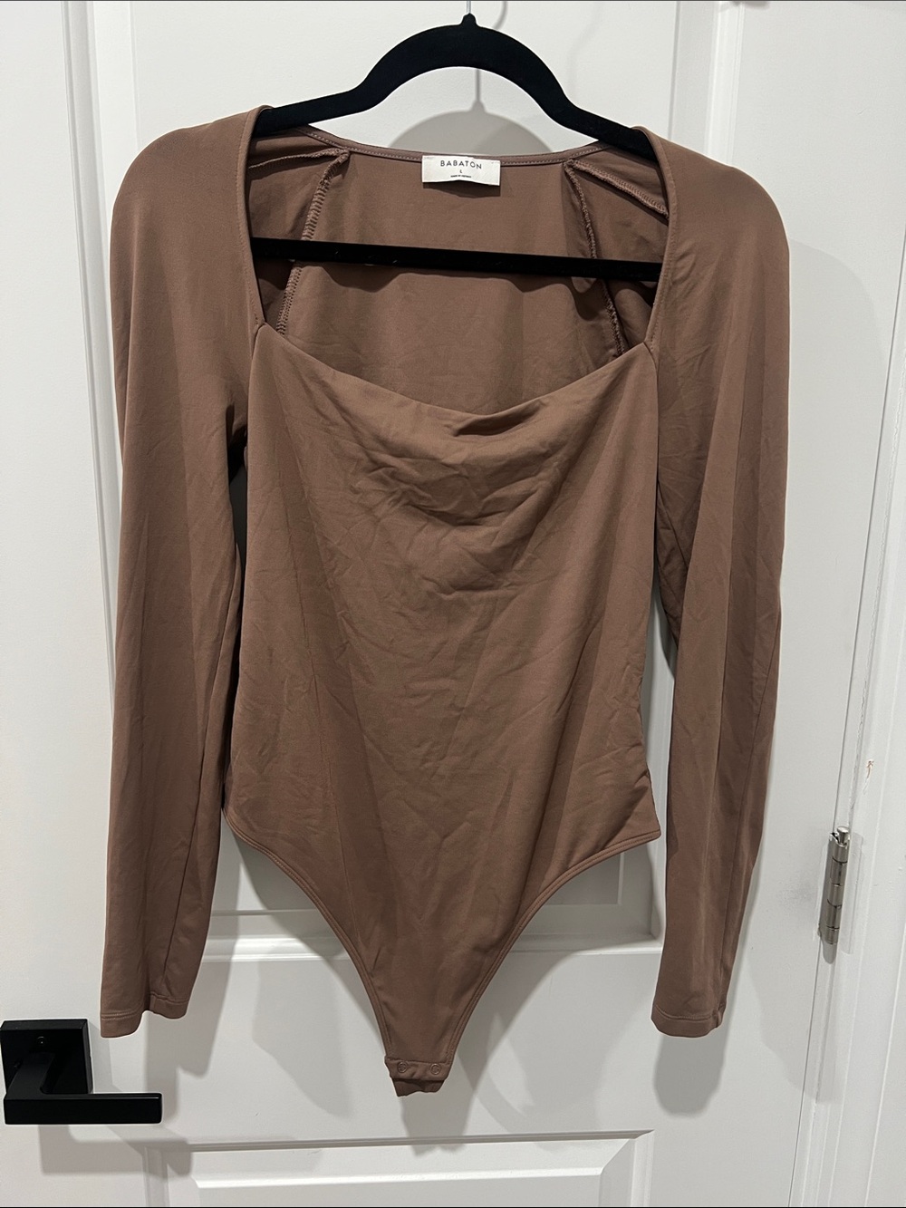 Aritzia Babaton Taupe Long-Sleeve Bodysuit Size Large